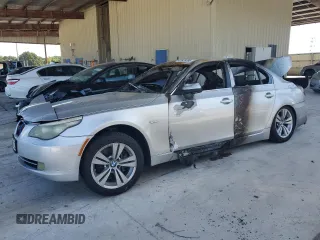 2010 BMW 5 Series 528i with VIN WBANU5C52AC366067, listed as a Copart auction lot 41628285 with Not Provided miles and Non Repairable. Bid and sale history available at carsss.com. Image 1.