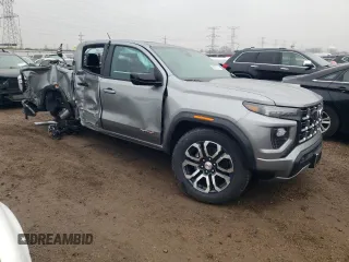 2024 GMC Canyon 4WD AT4 z VIN 1GTP6DEK8R1306627, wystawiony jako Copart lot #80921614 z przebiegiem 6 mil mil oraz Szkoda całkowita • Salvage title. Historia ofert i sprzedaży dostępna na DreamBid. Obrazek 4.