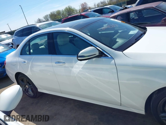 2017 Mercedes-Benz E 300 Luxury with VIN WDDZF4KBXHA102915, listed as a IAAI auction lot 42082617 with 66,641 mi miles and . Bid and sale history available at carsss.com. Image 13.