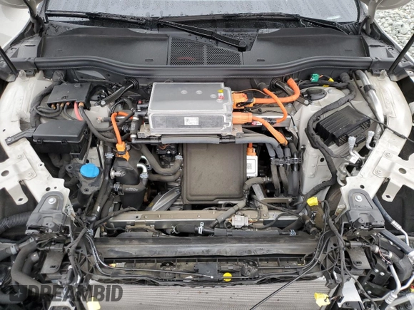 2019 Audi e-tron Prestige z VIN WA1VAAGE6KB021737, wystawiony jako Copart lot #44444585 z przebiegiem 37 227 mil mil oraz Szkody całkowita. Historia ofert i sprzedaży dostępna na DreamBid. Obrazek 12.