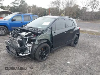 2022 Chevrolet Trax LT with VIN KL7CJLSM1NB513245, listed as a IAAI auction lot 41281243 with 23,686 mi miles. Bid and sale history available at carsss.com. Image 2.