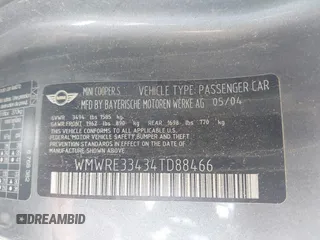 2004 MINI Hardtop S z VIN WMWRE33434TD88466, wystawiony jako IAAI lot #42012286 z przebiegiem 171 283 mil mil oraz . Historia ofert i sprzedaży dostępna na DreamBid. Obrazek 9.