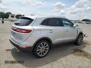 2019 Lincoln MKC Reserve with VIN 5LMCJ3C93KUL12114, listed as a Copart auction lot 54557665 with 7,633 mi miles and Salvage title. Bid and sale history available at DreamBid. Image 3.
