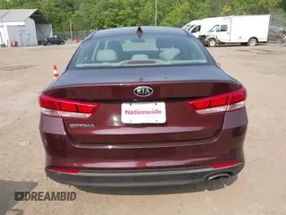 2018 Kia Optima LX z VIN 5XXGT4L30JG268095, wystawiony jako IAAI lot #42411812 z przebiegiem 119 150 mil mil oraz . Historia ofert i sprzedaży dostępna na DreamBid. Obrazek 16.