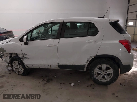 2017 Chevrolet Trax LS with VIN KL7CJNSB3HB127456, listed as a IAAI auction lot 41602979 with 73,564 mi miles. Bid and sale history available at carsss.com. Image 14.