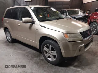 2007 Suzuki Grand Vitara Luxury z VIN JS3TD947474201594, wystawiony jako IAAI lot #42296225 z przebiegiem 120 309 mil mil oraz . Historia ofert i sprzedaży dostępna na DreamBid. Obrazek 1.