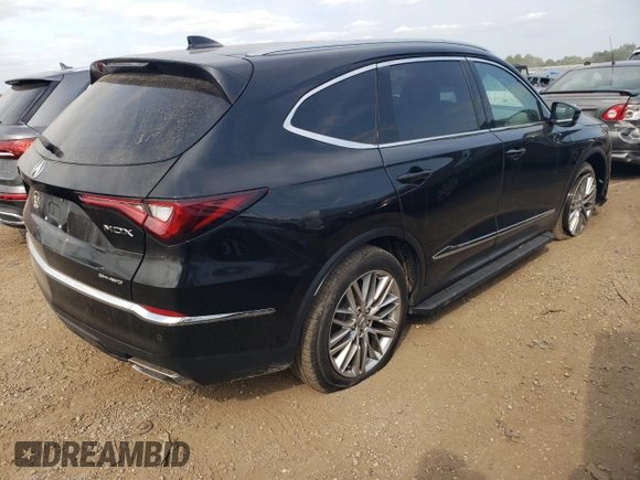2022 Acura MDX w/Advance Package with VIN 5J8YE1H87NL035338, listed as a Copart auction lot 66809874 with 32,217 mi miles and Salvage Title. Bid and sale history available at carsss.com. Image 3.