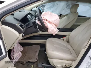 2015 Lincoln MKZ with VIN 3LN6L2J95FR627789, listed as a Copart auction lot 83852264 with 108,790 mi miles and Salvage title. Bid and sale history available at DreamBid. Image 7.