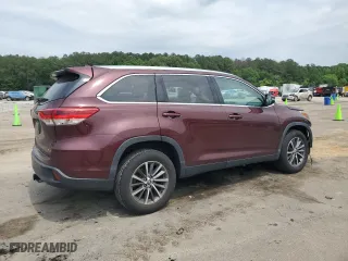 2019 Toyota Highlander SE with VIN 5TDKZRFH4KS348934, listed as a Copart auction lot 53973054 with 46,556 mi miles and Salvage Title. Bid and sale history available at carsss.com. Image 3.