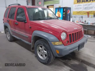 2005 Jeep Liberty Sport with VIN 1J4GL48K05W554186, listed as a IAAI auction lot 41747432 with 217,192 mi miles. Bid and sale history available at carsss.com. Image 1.