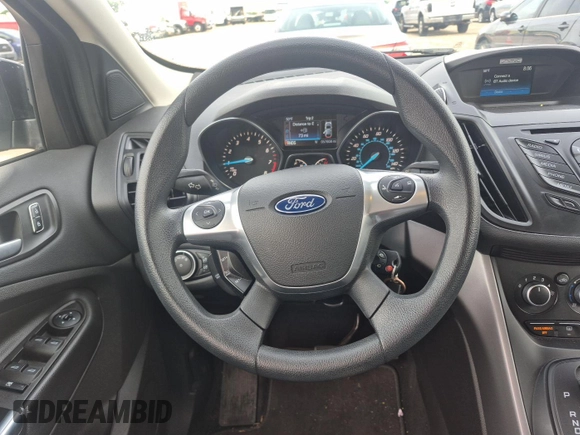 2016 Ford Escape SE z VIN 1FMCU9GX9GUC01824, wystawiony jako IAAI lot #42396853 z przebiegiem 57 608 mil mil oraz . Historia ofert i sprzedaży dostępna na DreamBid. Obrazek 40.