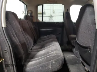2003 Dodge Dakota Sport with VIN 1D7HL38X53S236624, listed as a Copart auction lot 80652444 with 136,363 mi miles and Salvage Title. Bid and sale history available at carsss.com. Image 10.