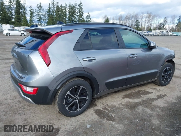 2024 Kia Niro EX Touring with VIN KNDCR3LE4R5148891, listed as a IAAI auction lot 41817925 with 12,333 mi miles. Bid and sale history available at carsss.com. Image 4.