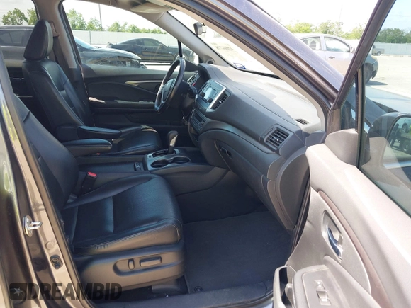 2019 Honda Ridgeline RTL with VIN 5FPYK2F59KB004653, listed as a IAAI auction lot 42066778 with 90,144 mi miles and . Bid and sale history available at DreamBid. Image 5.