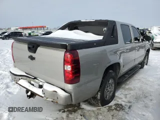 2008 Chevrolet Avalanche 2LT with VIN 3GNFK12398G225050, listed as a Copart auction lot 45964045 with 301,687 mi miles and Clean title. Bid and sale history available at DreamBid. Image 3.