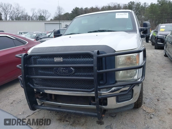 2012 Ford Super Duty F-250 SRW XL with VIN 1FT7X2A68CEB58554, listed as a IAAI auction lot 41366350 with 147,085 mi miles. Bid and sale history available at carsss.com. Image 12.