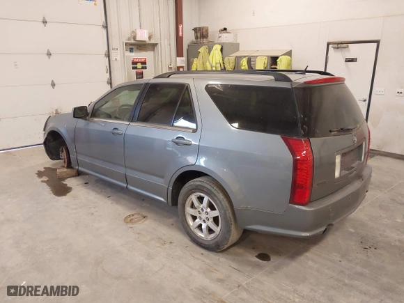 2006 Cadillac SRX with VIN 1GYEE637460206864, listed as a IAAI auction lot 42114224 with 179,677 mi miles. Bid and sale history available at carsss.com. Image 3.