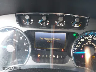 2013 Ford F-150 XL with VIN 1FTFW1CT3DFA50835, listed as a IAAI auction lot 41920298 with 220,490 mi miles. Bid and sale history available at carsss.com. Image 7.