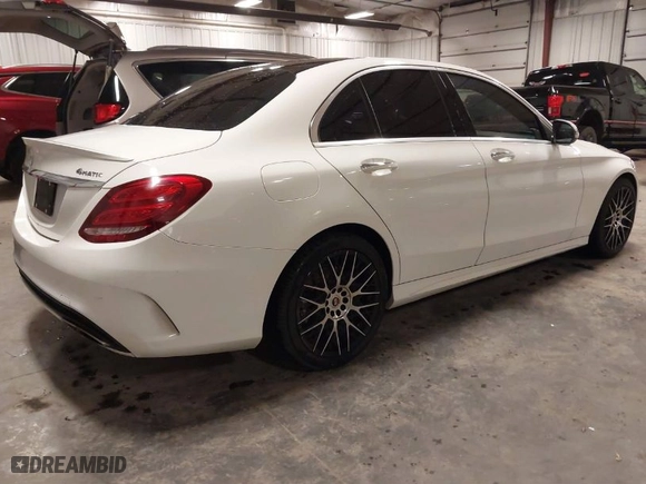 2016 Mercedes-Benz C-Class C 300 Luxury with VIN 55SWF4KB3GU123137, listed as a IAAI auction lot 41419930 with 182,435 mi miles. Bid and sale history available at carsss.com. Image 4.