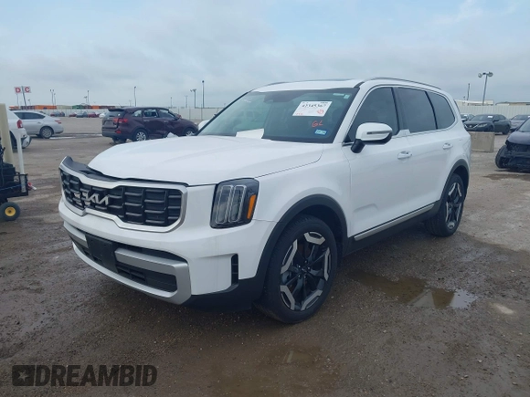 2024 Kia Telluride S with VIN 5XYP64GC2RG515044, listed as a IAAI auction lot 42345367 with 7,981 mi miles and . Bid and sale history available at DreamBid. Image 17.