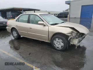 2002 Honda Accord LX z VIN 1HGCG16482A019354, wystawiony jako Copart lot #82333274 z przebiegiem 70 140 mil mil oraz Szkoda całkowita • Salvage title. Historia ofert i sprzedaży dostępna na DreamBid. Obrazek 4.