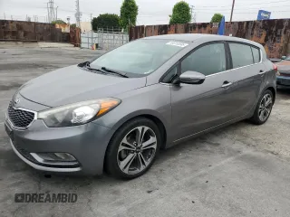 2016 Kia Forte EX z VIN KNAFX5A88G5631080, wystawiony jako Copart lot #58016895 z przebiegiem 135 002 mil mil oraz Czysty tytuł • Clean title. Historia ofert i sprzedaży dostępna na DreamBid. Obrazek 1.