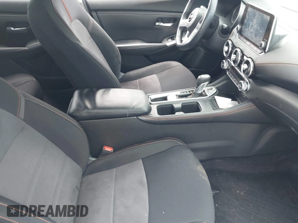 2020 Nissan Sentra SR z VIN 3N1AB8DV6LY228861, wystawiony jako IAAI lot #42225193 z przebiegiem 91 399 mil mil oraz . Historia ofert i sprzedaży dostępna na DreamBid. Obrazek 5.