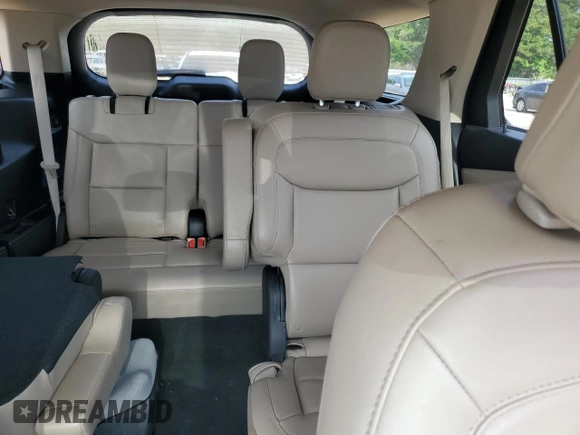 2022 Ford Explorer XLT with VIN 1FMSK8DH4NGB27006, listed as a Copart auction lot 58075055 with 109,500 mi miles and Salvage title. Bid and sale history available at DreamBid. Image 10.