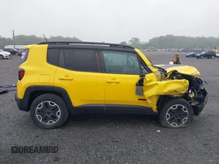 2017 Jeep Renegade Trailhawk с VIN ZACCJBCB2HPF74091, выставлен на аукционе IAAI как лот 42508617 с пробегом 74 968 миль миль и . История ставок и продаж доступна на DreamBid. Изображение 13.