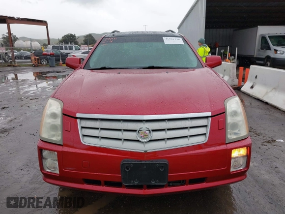 2008 Cadillac SRX AWD with VIN 1GYEE637580124158, listed as a IAAI auction lot 41501236 with 101,572 mi miles. Bid and sale history available at carsss.com. Image 12.