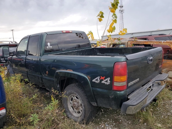 2002 GMC Sierra 2500HD Classic SLE1 with VIN 1GTHK29G82E203183, listed as a Copart auction lot 72718404 with NaN miles and Salvage Title. Bid and sale history available at carsss.com. Image 2.