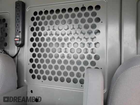 2019 Ford Transit с VIN 1FTYR1ZM6KKA98592, выставлен на аукционе Copart как лот 87355494 с пробегом Не указан миль и Списание • Salvage title. История ставок и продаж доступна на DreamBid. Изображение 10.