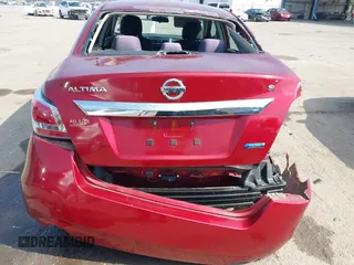 2014 Nissan Altima 2.5 S with VIN 1N4AL3AP3EN383893, listed as a IAAI auction lot 41509853 with 63,481 mi miles. Bid and sale history available at carsss.com. Image 16.