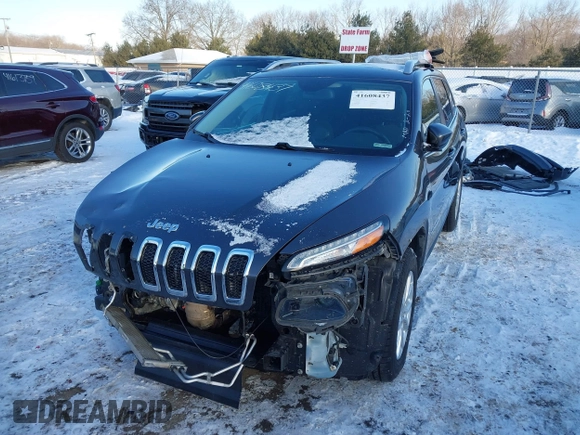 2018 Jeep Cherokee Latitude Plus with VIN 1C4PJMLX9JD501751, listed as a IAAI auction lot 41608437 with 117,928 mi miles and . Bid and sale history available at DreamBid. Image 2.
