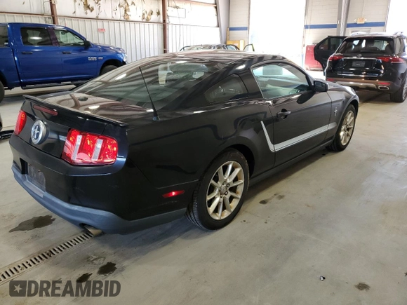 2011 Ford Mustang V6 z VIN 1ZVBP8AM7B5144930, wystawiony jako Copart lot #59091965 z przebiegiem 224 980 mil mil oraz Czysty tytuł • Clean title. Historia ofert i sprzedaży dostępna na DreamBid. Obrazek 3.