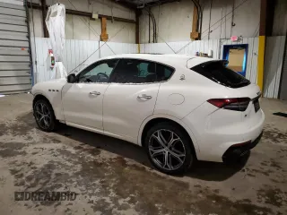 2021 Maserati Levante z VIN ZN661XUA1MX370792, wystawiony jako Copart lot #83474194 z przebiegiem 89 428 mil mil oraz Szkoda całkowita • Salvage title. Historia ofert i sprzedaży dostępna na DreamBid. Obrazek 2.