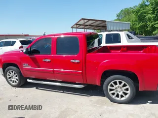 2013 GMC Sierra 1500 SLE z VIN 3GTP1VE08DG282469, wystawiony jako IAAI lot #42015632 z przebiegiem 194 087 mil mil oraz . Historia ofert i sprzedaży dostępna na DreamBid. Obrazek 14.