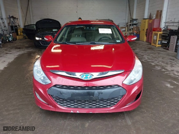 2015 Hyundai Sonata Hybrid Limited with VIN KMHEC4A44FA125717, listed as a IAAI auction lot 42017775 with 174,779 mi miles. Bid and sale history available at carsss.com. Image 13.