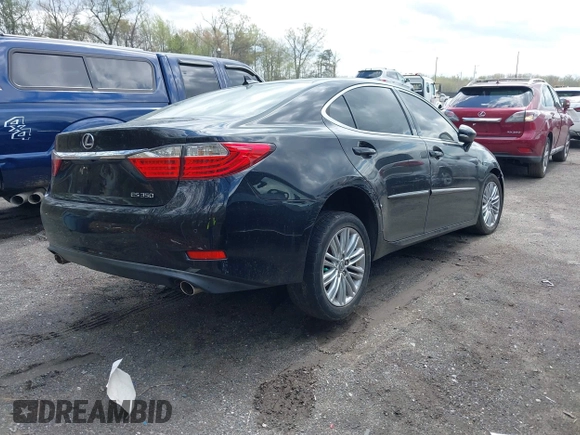 2013 Lexus ES 4dr Sdn with VIN JTHBK1GG5D2068945, listed as a IAAI auction lot 42027259 with 111,413 mi miles. Bid and sale history available at carsss.com. Image 4.