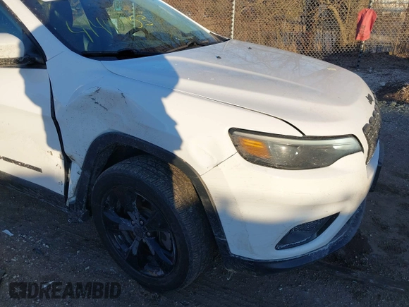 2019 Jeep Cherokee Latitude Plus with VIN 1C4PJLLN3KD286488, listed as a IAAI auction lot 41442153 with 100,386 mi miles and . Bid and sale history available at DreamBid. Image 6.