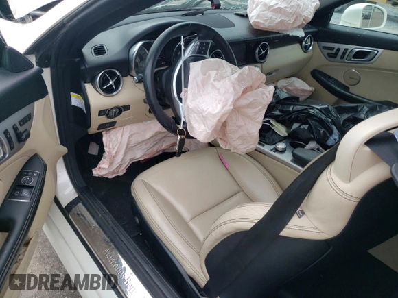 2013 Mercedes-Benz SLK 350 z VIN WDDPK5HA3DF053772, wystawiony jako Copart lot #75573184 z przebiegiem 86 680 mil mil oraz Szkoda całkowita • Salvage title. Historia ofert i sprzedaży dostępna na DreamBid. Obrazek 8.