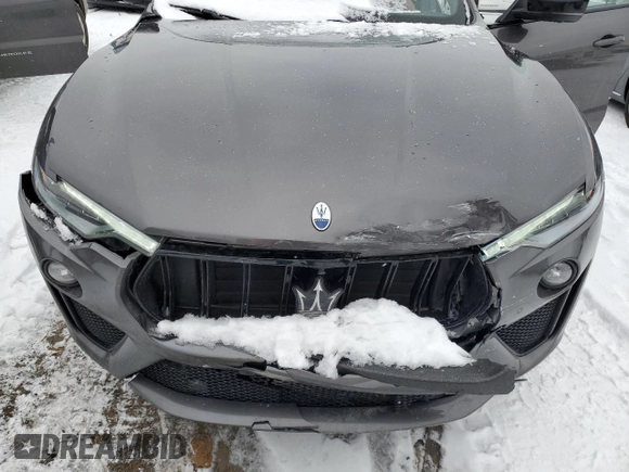 2022 Maserati Levante Modena S with VIN ZN661ZUM1NX407217, listed as a Copart auction lot 87682625 with 13,940 mi miles and Clean Title. Bid and sale history available at carsss.com. Image 12.