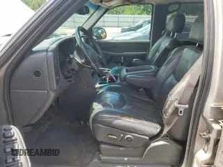 2004 Chevrolet Avalanche Z71 with VIN 3GNEK12TX4G158528, listed as a Copart auction lot 61128485 with 185,299 mi miles and Salvage title. Bid and sale history available at DreamBid. Image 7.