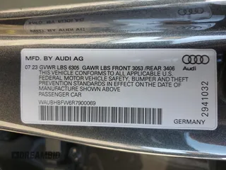2024 Audi RS e-tron GT z VIN WAUBHBFW6R7900069, wystawiony jako Copart lot #46237645 z przebiegiem 2674 mil mil oraz Szkody całkowita. Historia ofert i sprzedaży dostępna na DreamBid. Obrazek 13.