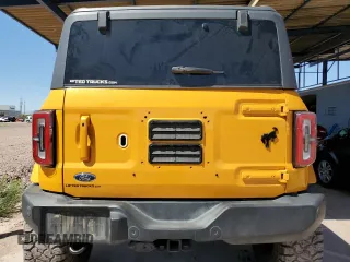 2022 Ford Bronco with VIN 1FMEE5BP8NLB30916, listed as a Copart auction lot 54632415 with 33,316 mi miles and Salvage title. Bid and sale history available at DreamBid. Image 6.