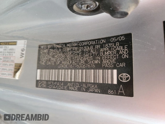 2006 Scion tC z VIN JTKDE167760067676, wystawiony jako Copart lot #59918215 z przebiegiem Nie podano mil oraz Szkoda całkowita • Salvage title. Historia ofert i sprzedaży dostępna na DreamBid. Obrazek 13.