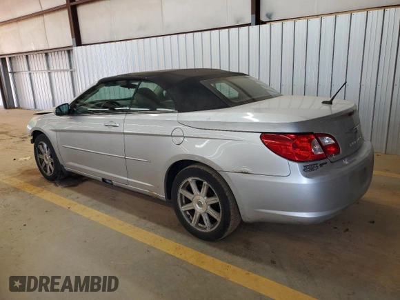 2008 Chrysler Sebring Touring z VIN 1C3LC55R08N271099, wystawiony jako Copart lot #53620705 z przebiegiem 134 637 mil mil oraz Szkoda całkowita • Salvage title. Historia ofert i sprzedaży dostępna na DreamBid. Obrazek 2.