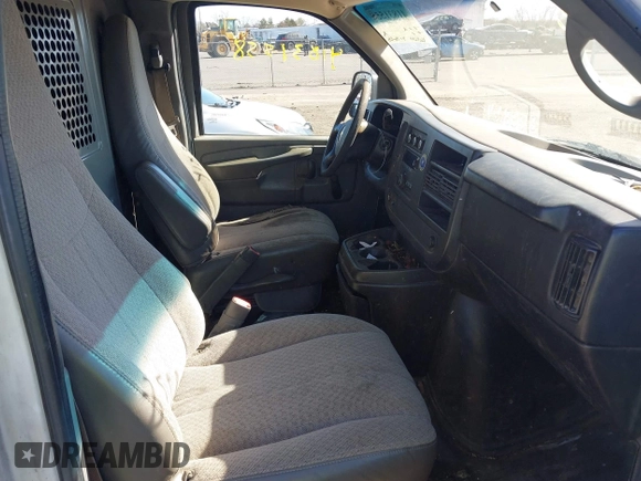 2012 Chevrolet Express Cargo with VIN 1GCWGFBA4C1201669, listed as a IAAI auction lot 41831558 with 267,255 mi miles and . Bid and sale history available at DreamBid. Image 5.