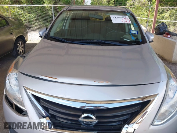 2016 Nissan Versa SV z VIN 3N1CN7APXGL871121, wystawiony jako IAAI lot #42304960 z przebiegiem 137 438 mil mil oraz . Historia ofert i sprzedaży dostępna na DreamBid. Obrazek 6.