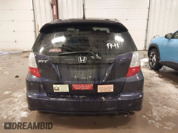2010 Honda Fit Sport с VIN JHMGE8H47AC013526, выставлен на аукционе IAAI как лот 41617145 с пробегом 108 459 миль миль и . История ставок и продаж доступна на DreamBid. Изображение 16.